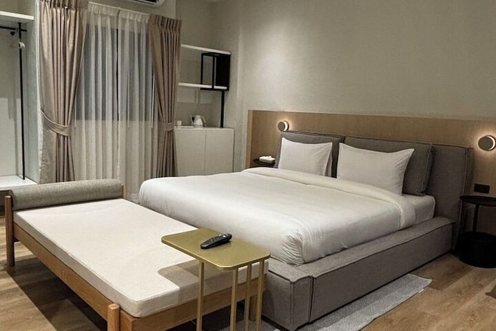 Room 30 of 250