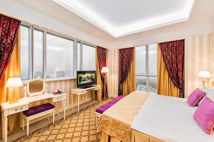 Room 5 of 44