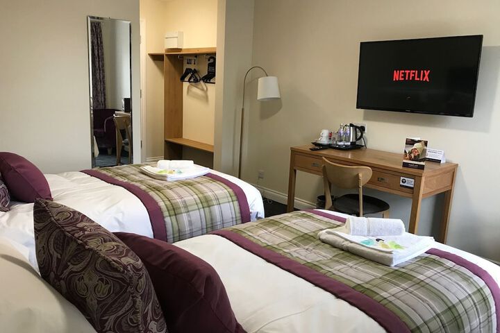 Room 9 of 164