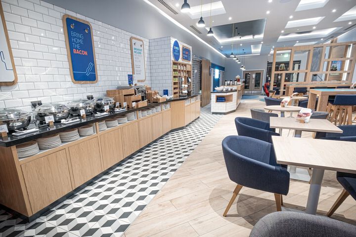 Breakfast/Coffee Service 23 of 31