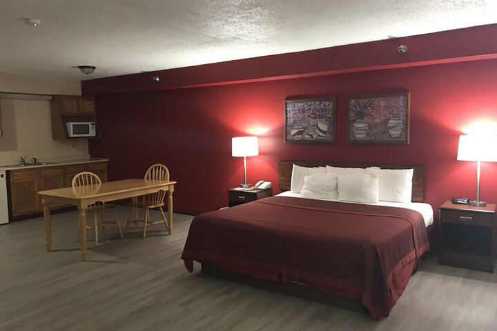 1 King Bed Mobility Accessible (14 of 14)