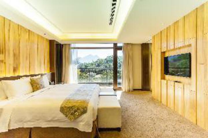 Room 21 of 23