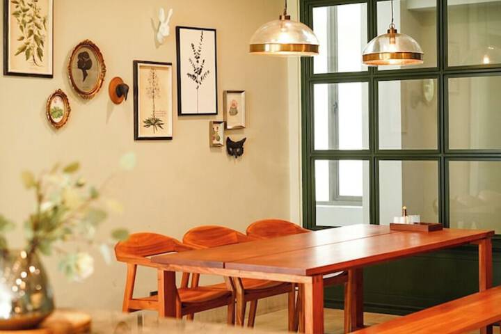 Dining 88 of 110