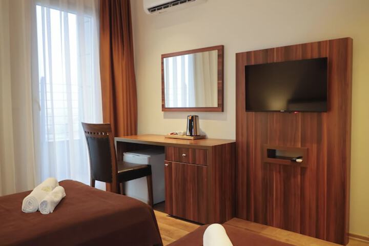 Room 55 of 98