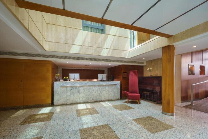 Guest Lobby