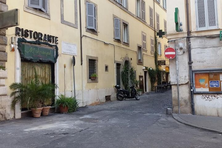 Hotel Entry
