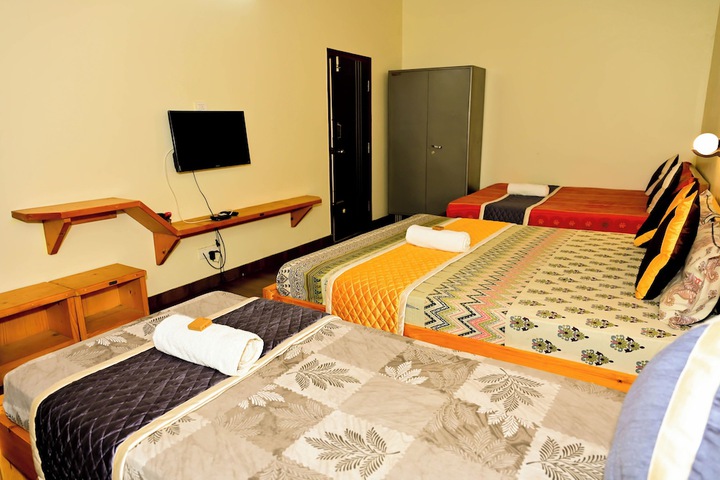 Room 37 of 62