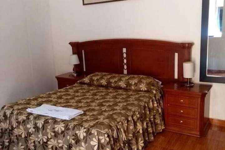 Room 6 of 14