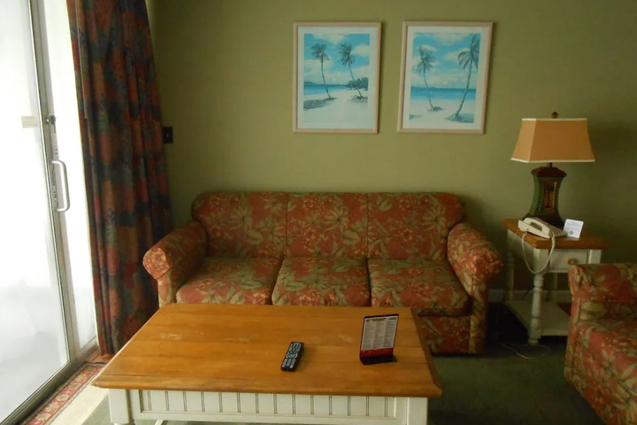 Room 2 of 15