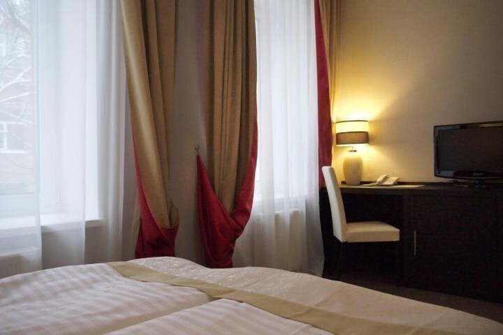 Room 11 of 63