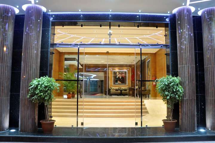 Hotel 40 of 41