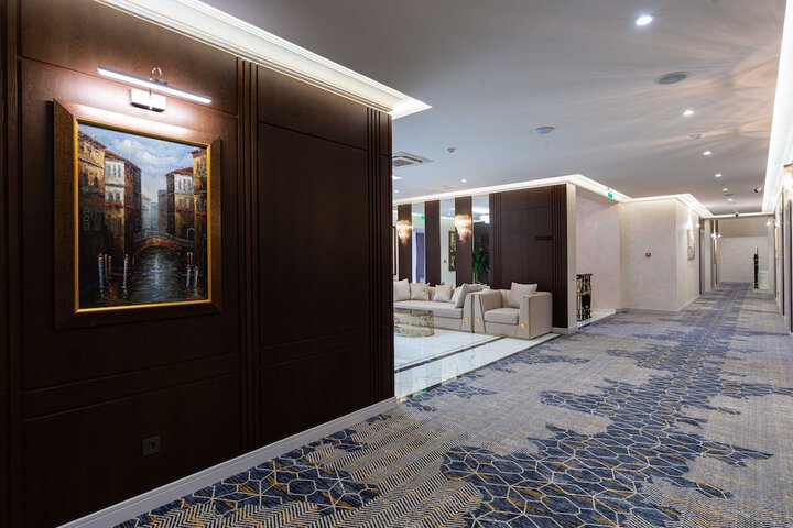 Hotel Interior 106 of 114