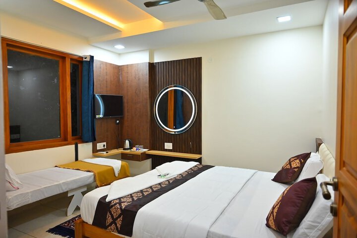 Room 5 of 18