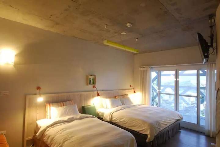 Room 26 of 82