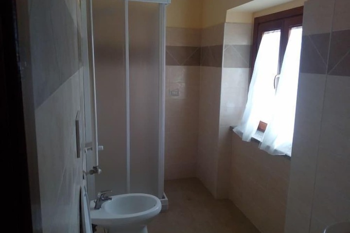Room 10 of 31