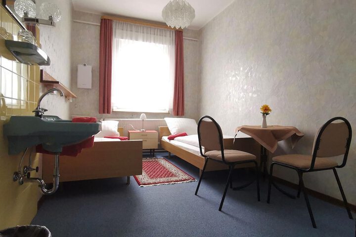 Room 12 of 56