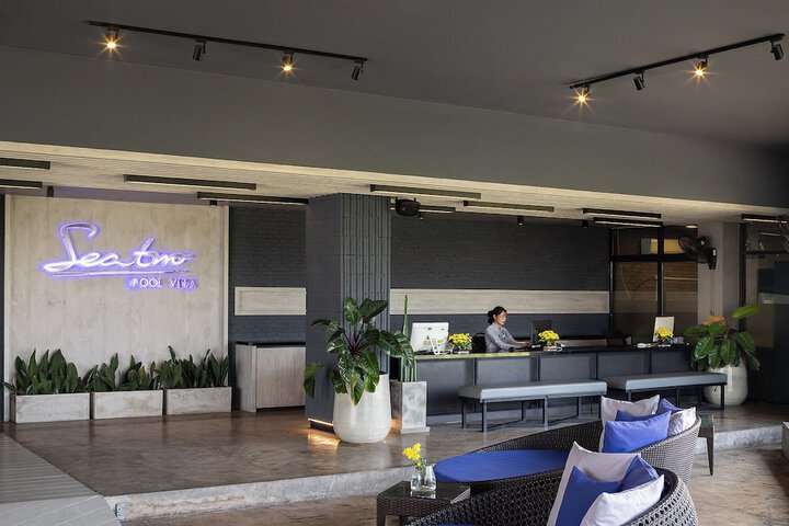 Lobby Entry