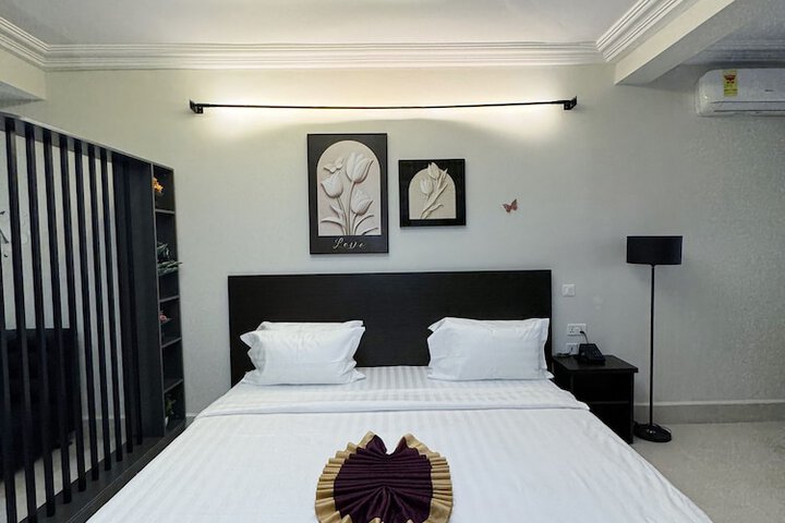 Room 5 of 29