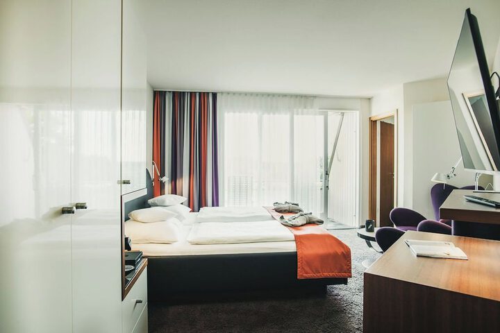 Room 14 of 79