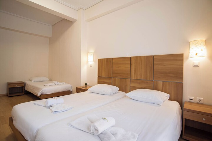 Room 6 of 29
