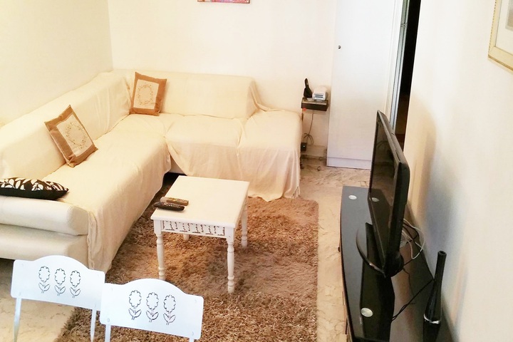 Room 3 of 62