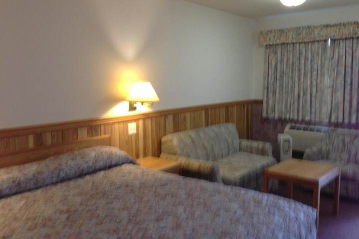 Room 13 of 46