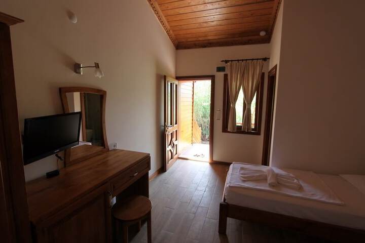 Room 14 of 130