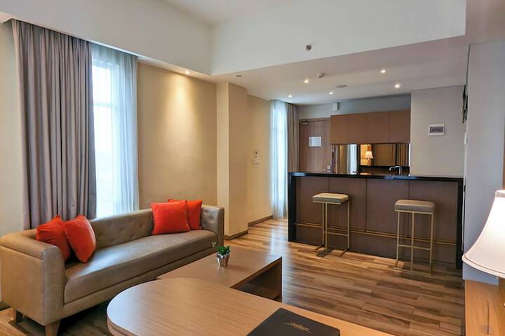 Room 53 of 64