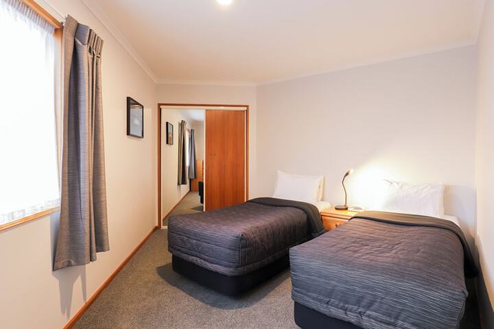 Room 10 of 51