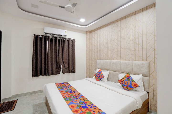 Room 9 of 22
