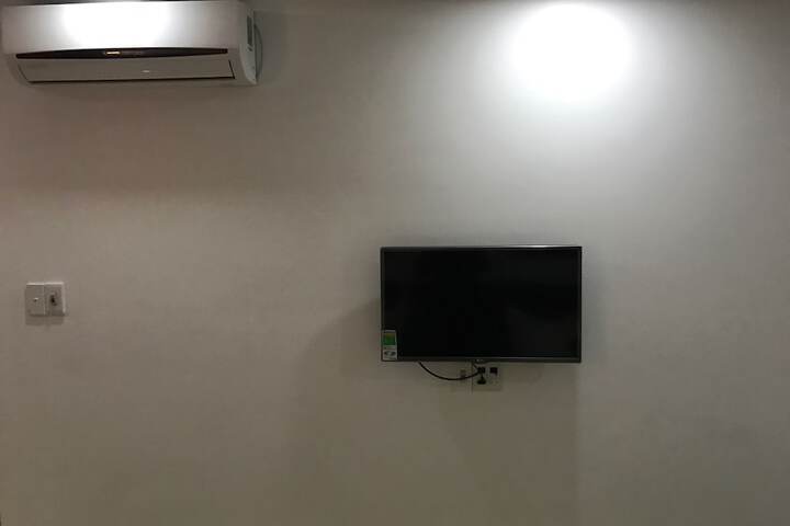 Room 7 of 38