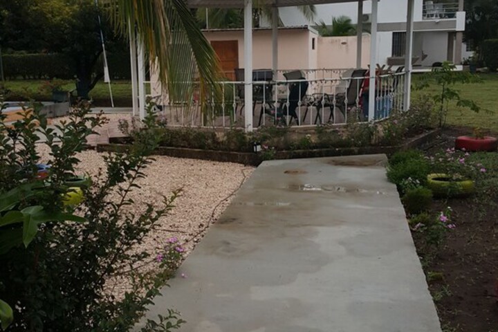 Hotel Exterior 32 of 38