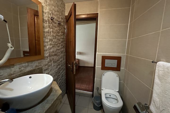 Room 15 of 56