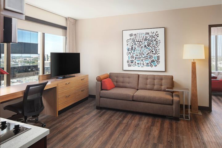 Room 15 of 51