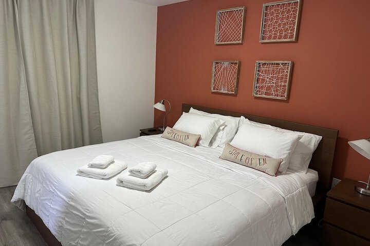 Room 70 of 79