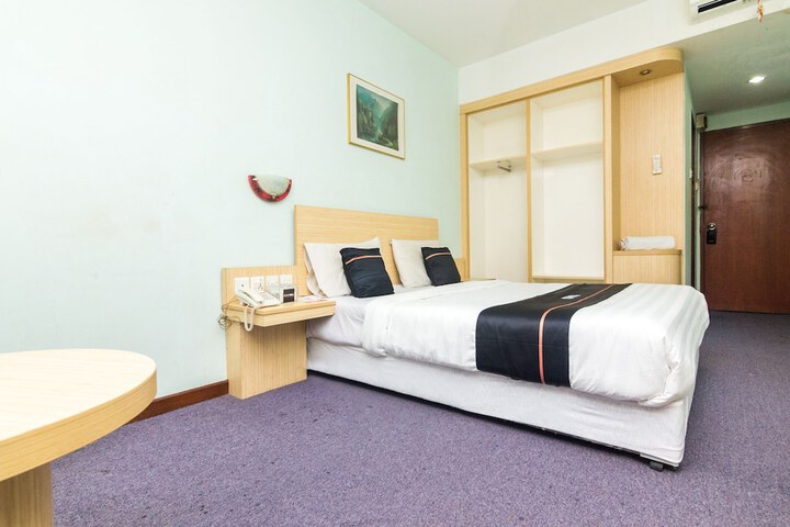 Room 19 of 50