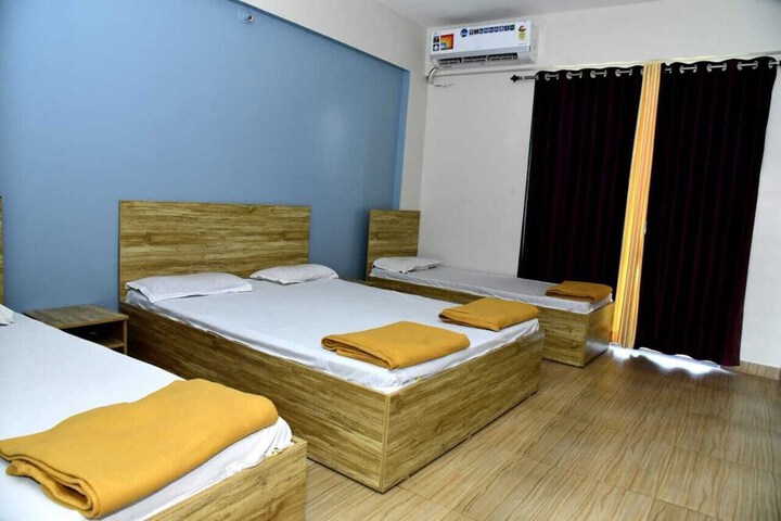 Room 2 of 15