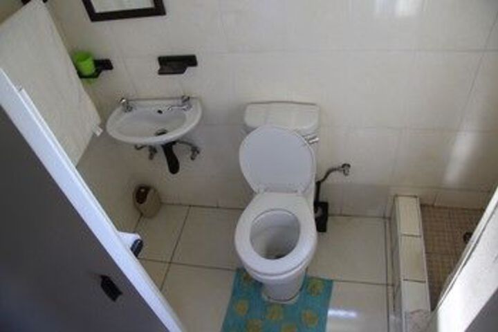 Room 2 of 25