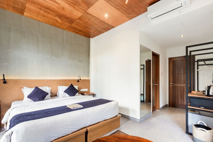 Room 21 of 51