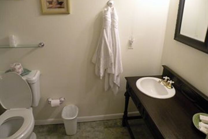 Room 2 of 23