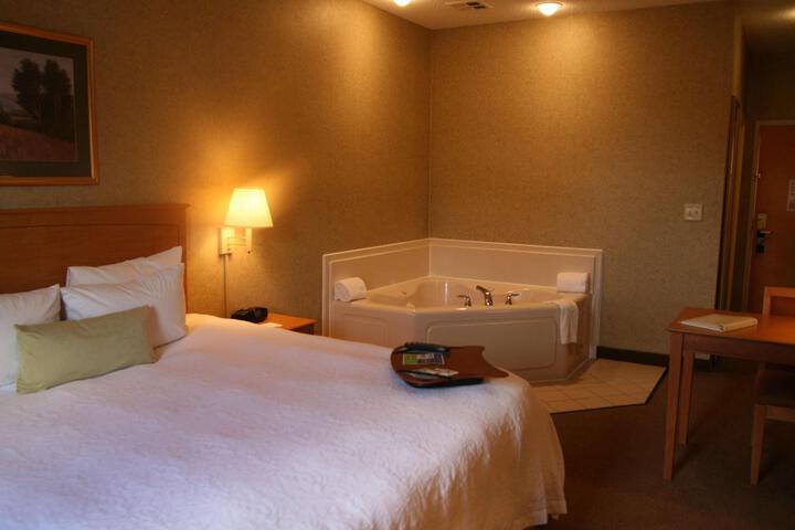 Studio 1 King Bed Accessible (1 of 29)