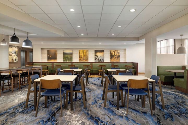 Breakfast/Coffee Service 50 of 55