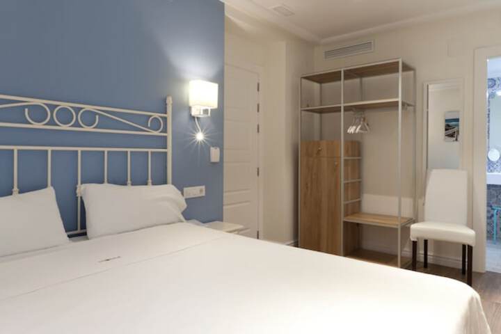 Room 10 of 64