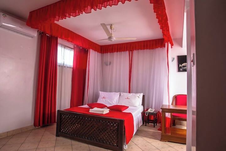 Room 5 of 41