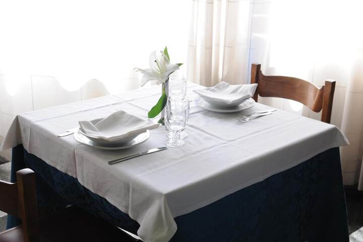 Dining 28 of 44