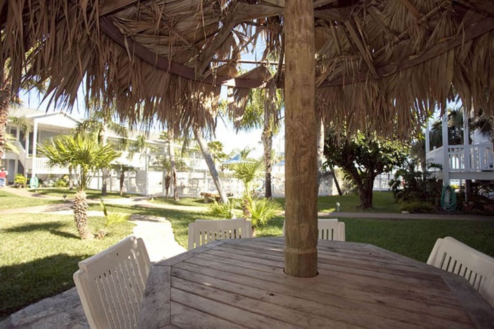Hotel Exterior 57 of 68
