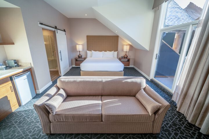 Room 10 of 55