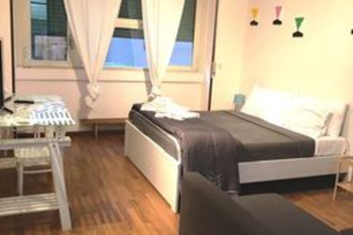 Room 7 of 25
