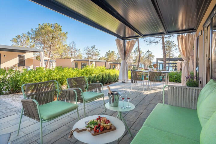 Terrace/Patio 205 of 222