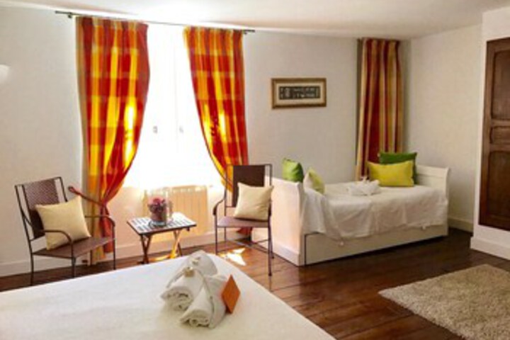 Room 145 of 274